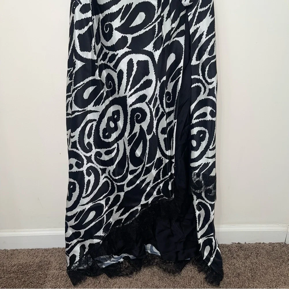 NICHOLAS Sage lace-trimmed printed satin maxi dress - Picture 6 of 11